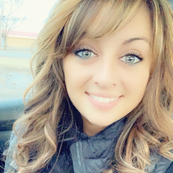 Meet your Posher, Jenna - Picture 1 of 1